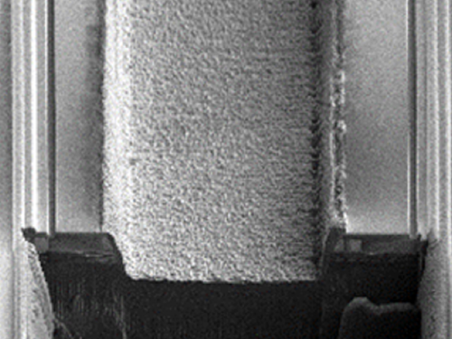 Low-k wiring layer grooving